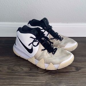 Nike Kyrie 4 Black/White Nike ID Mens 11